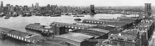 Figure 5.2. A 1906 photograph shows the extensive warehouses on the East River just below Brooklyn Heights. Manhattan and the Brooklyn Bridge are in the background.