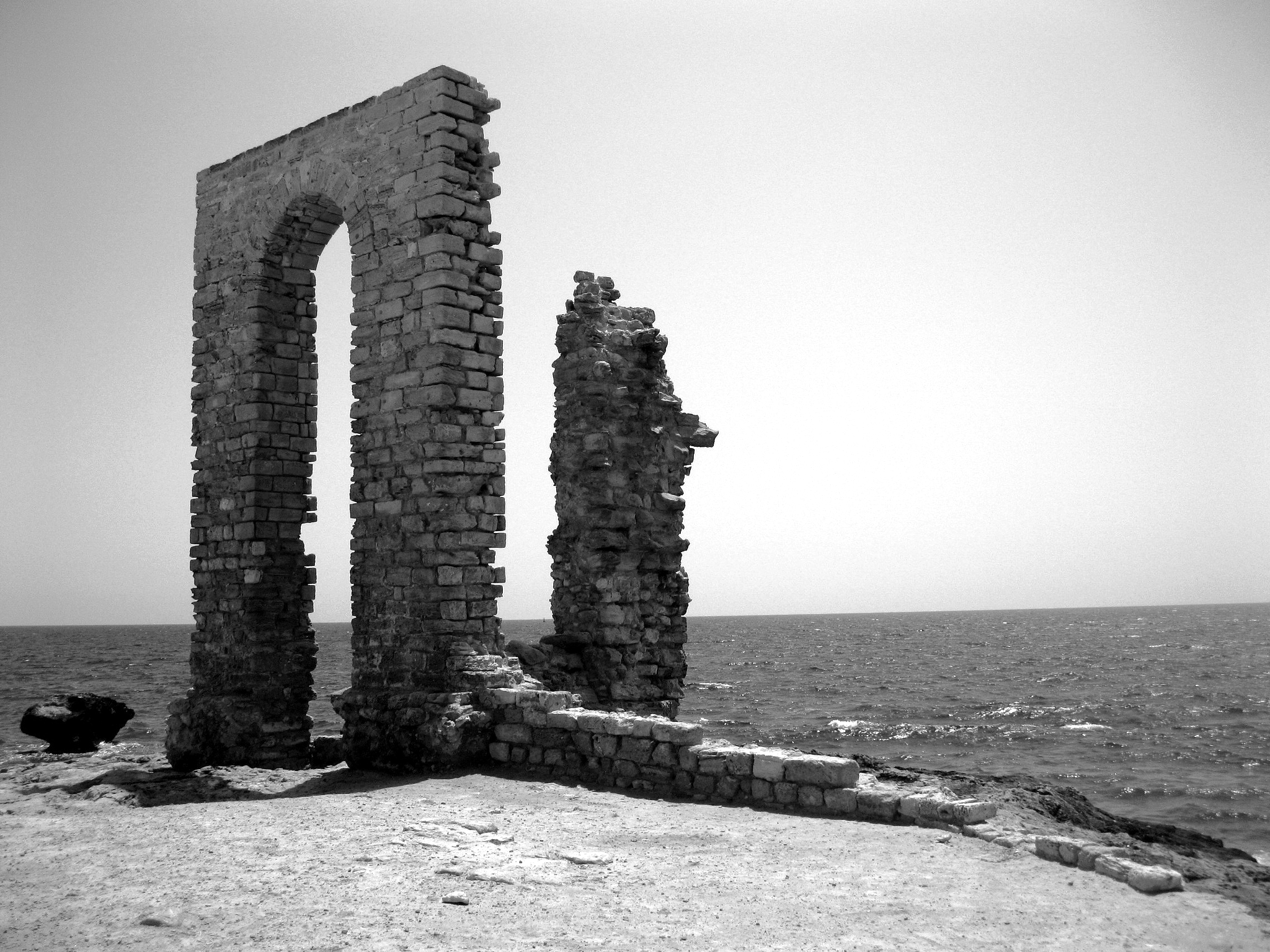 Figure 6: The same stone archway from figure 5 is seen from a different angle. It is less decrepit than in figure 5 because of its restoration by Tunisian authorities.