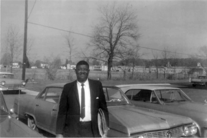 Figure 2 / Tom’s father in 1957